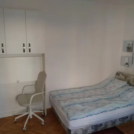 Apartment Apartma Ladinka *