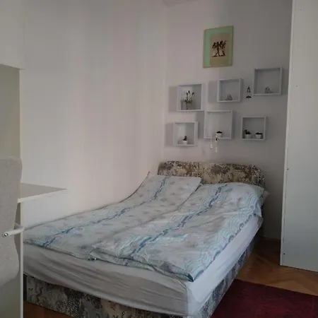 Apartment Apartma Ladinka